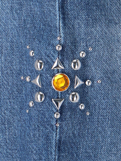 Jeans mit Nietendetail