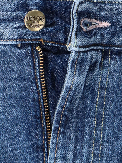 Jeans mit Nietendetail