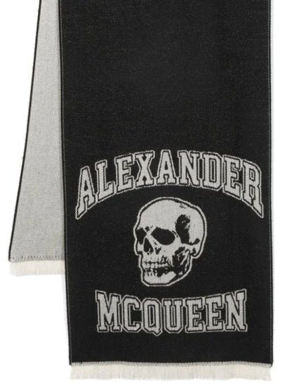 Wool scarf with logo