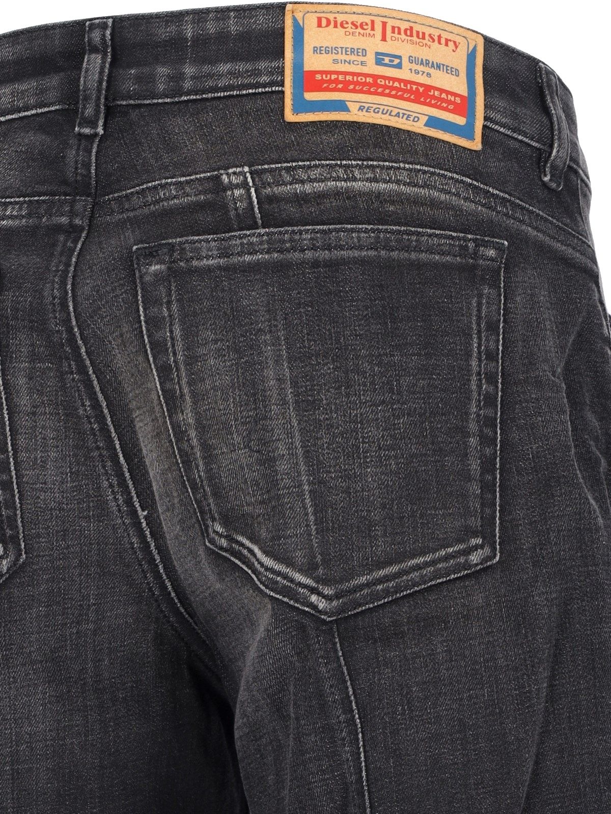 Jeans bootcut "D-Akii"