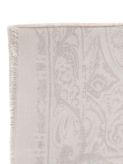 Beige fine knit scarf with paisley print