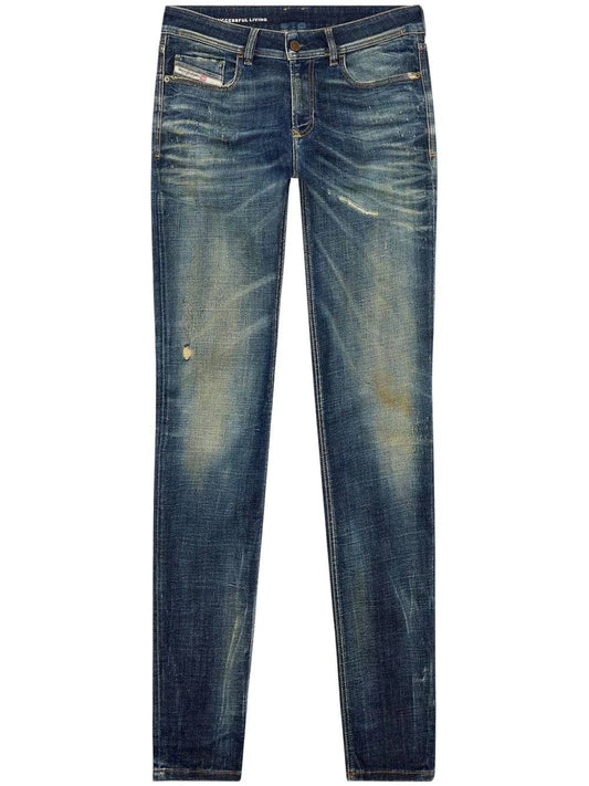Jeans slim fit effetto usato