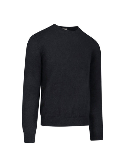 Classic crew neck sweater