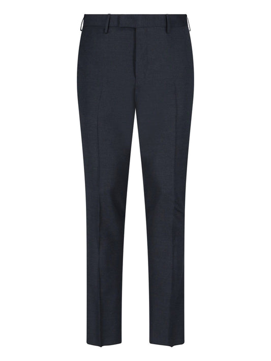 Hose mit Nahtdetails