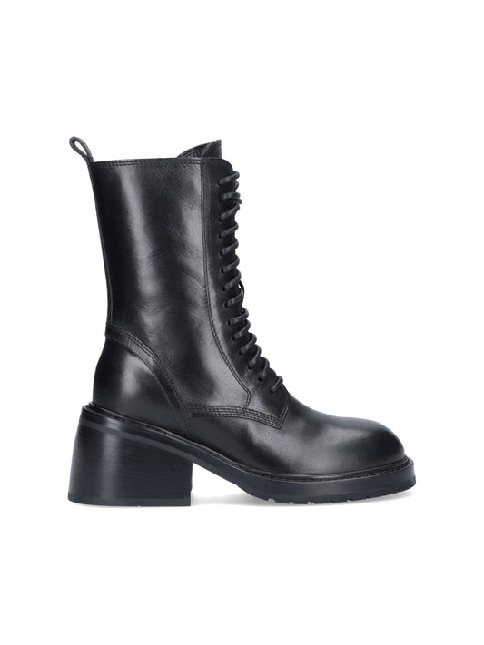 Ankle Boots aus Combat-Spitze