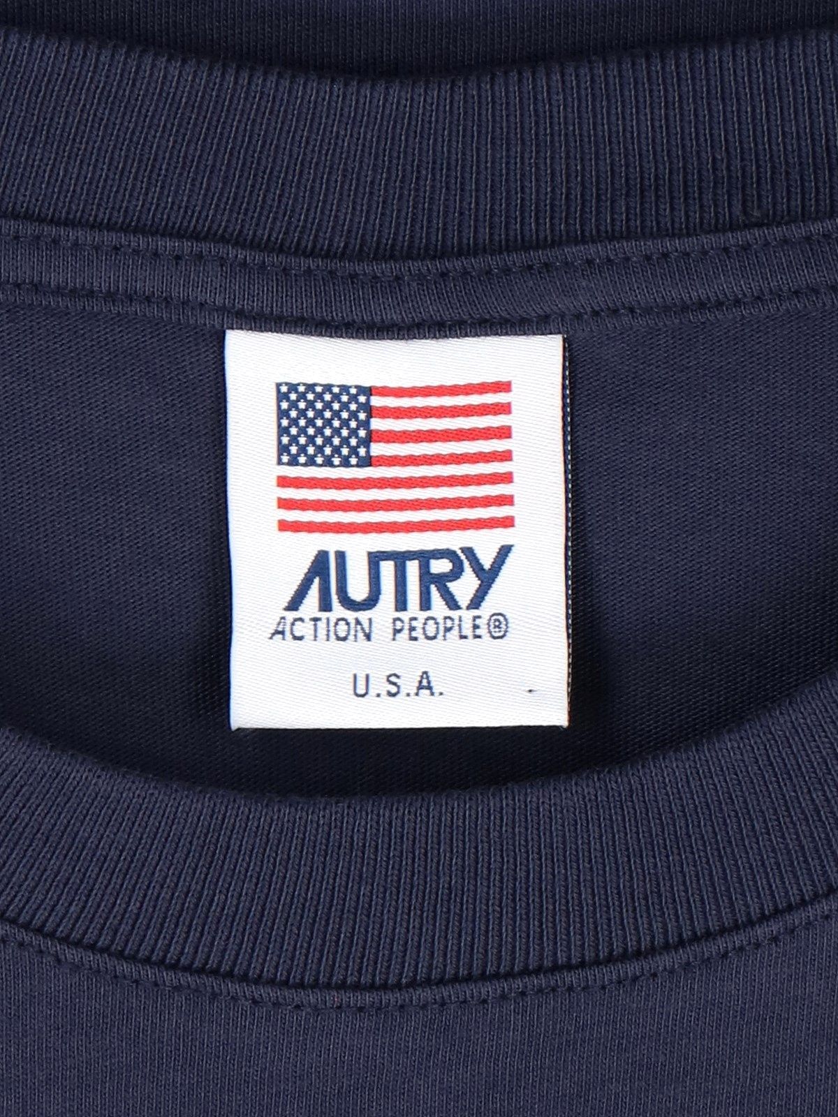 T-shirt logo