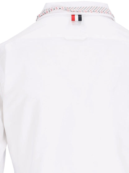 Hemd mit dreifarbigen Details