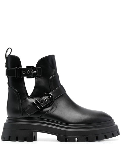 Leather ankle boots with buckle closure