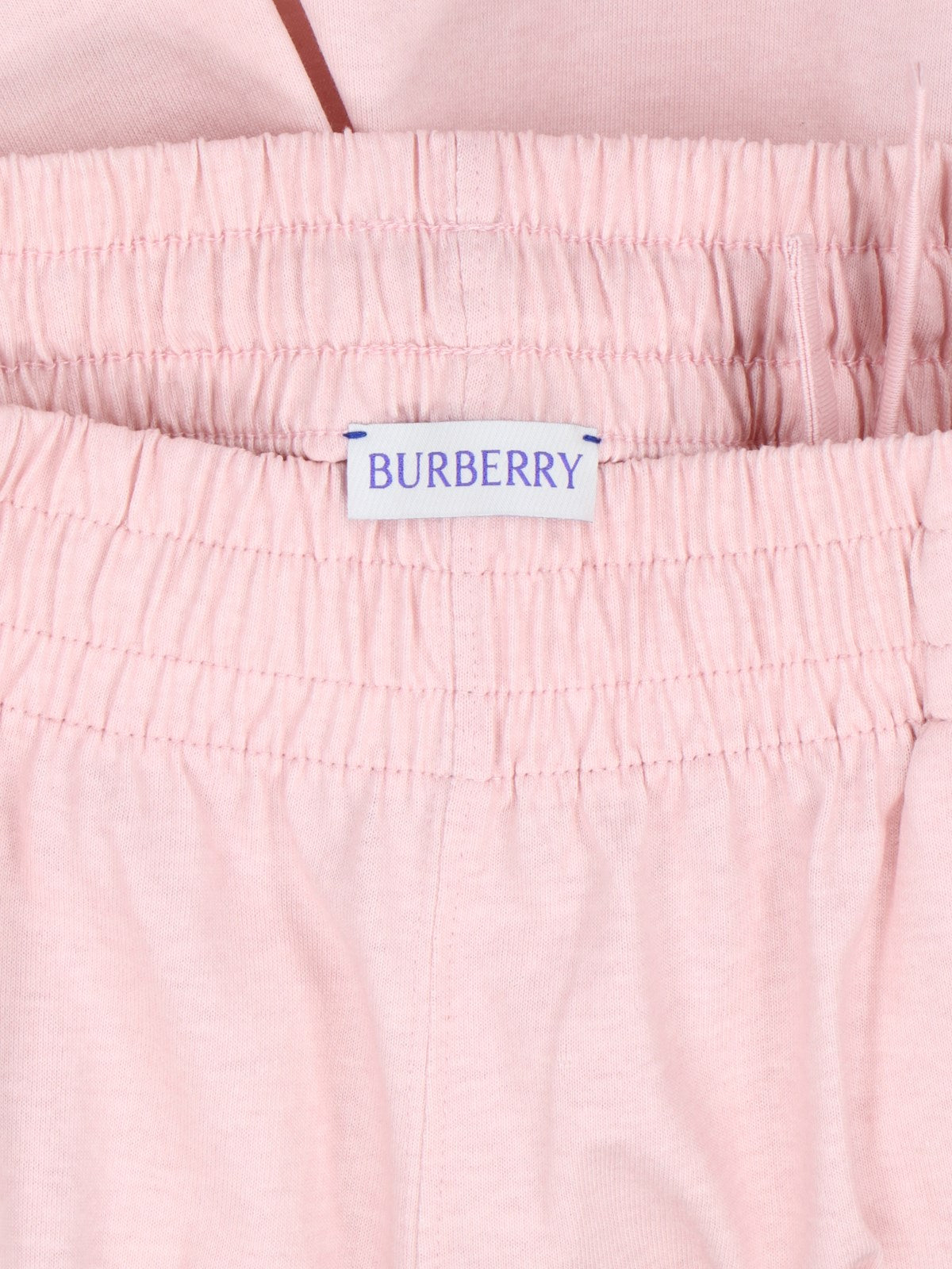 Burberry Pantaloncini Sportivi-Short-Burberry-Pantaloncini sportivi Burberry, in cotone rosa, vita elastica, coulisse, interna, due tasche laterali, una tasca retro, orlo a contrasto.-Dresso