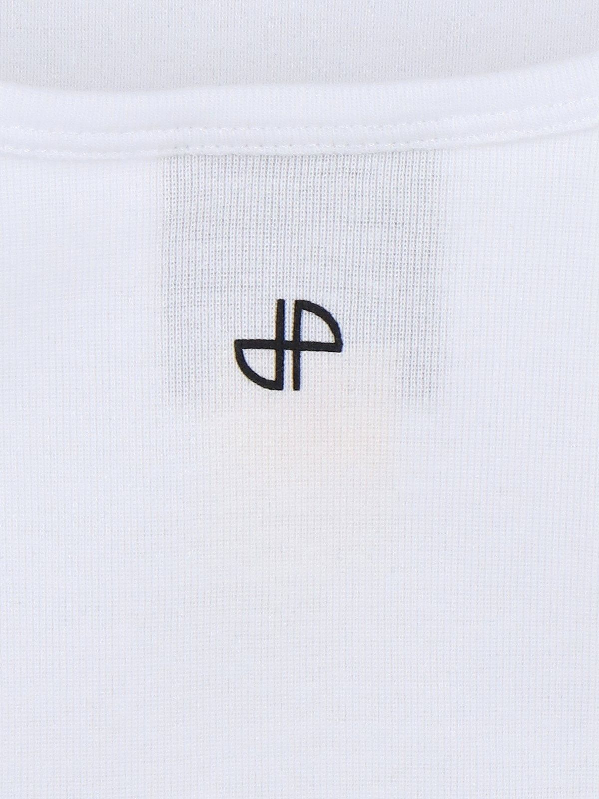 Tank top logo