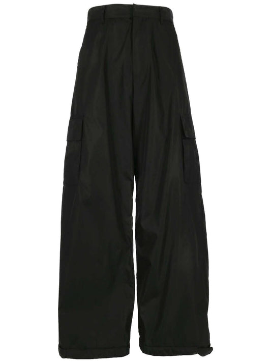 Black trousers with wide leg