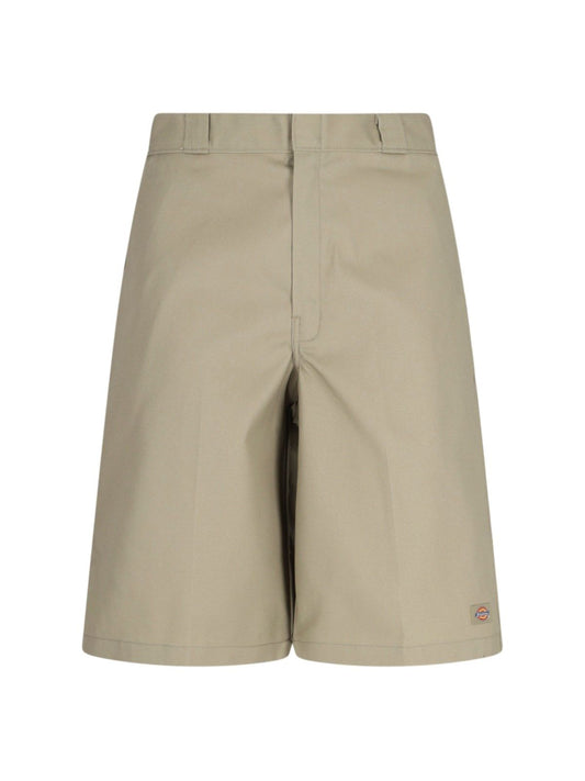 „Multipocket“-Shorts