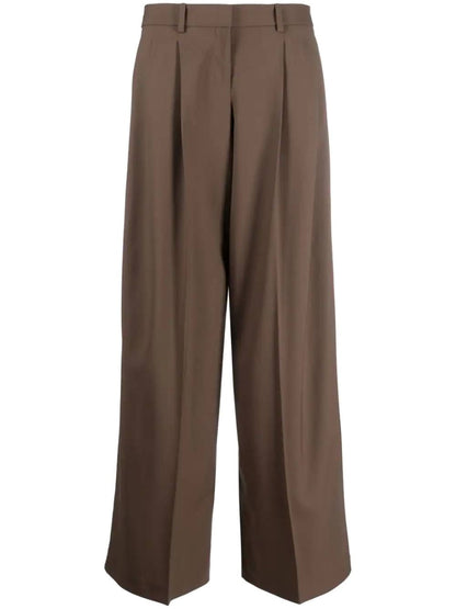 Wool trousers with pleats