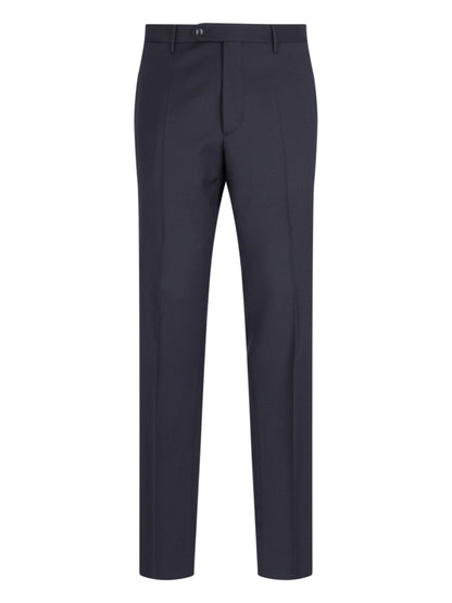 Single-breasted suit