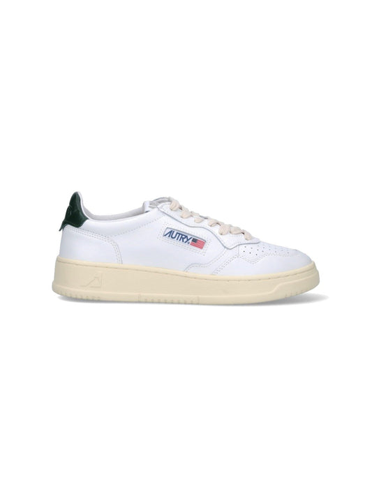 Low Top Sneakers "Medalist"