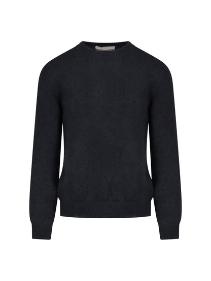 Classic crew neck sweater