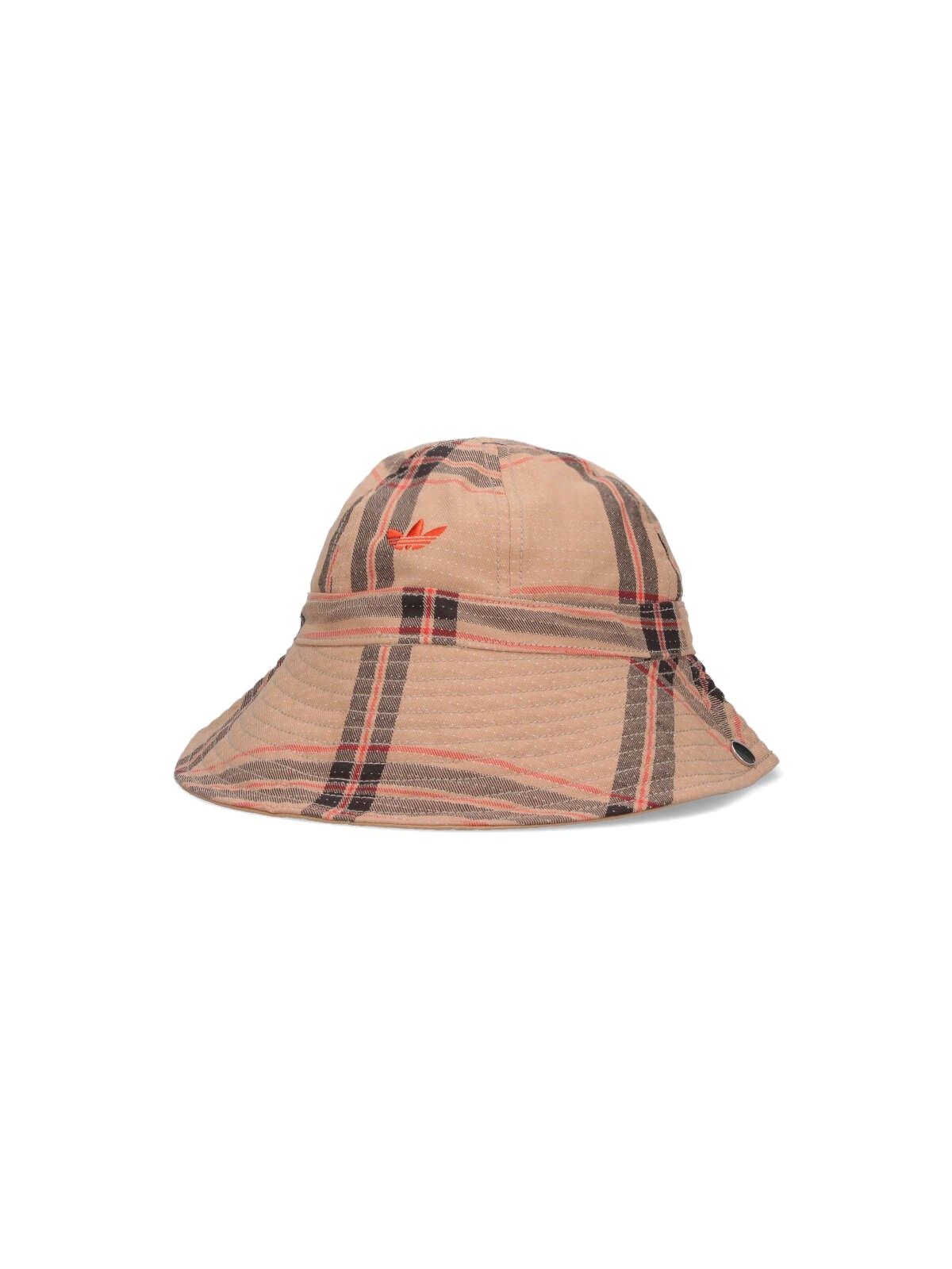 Reversible bucket hat