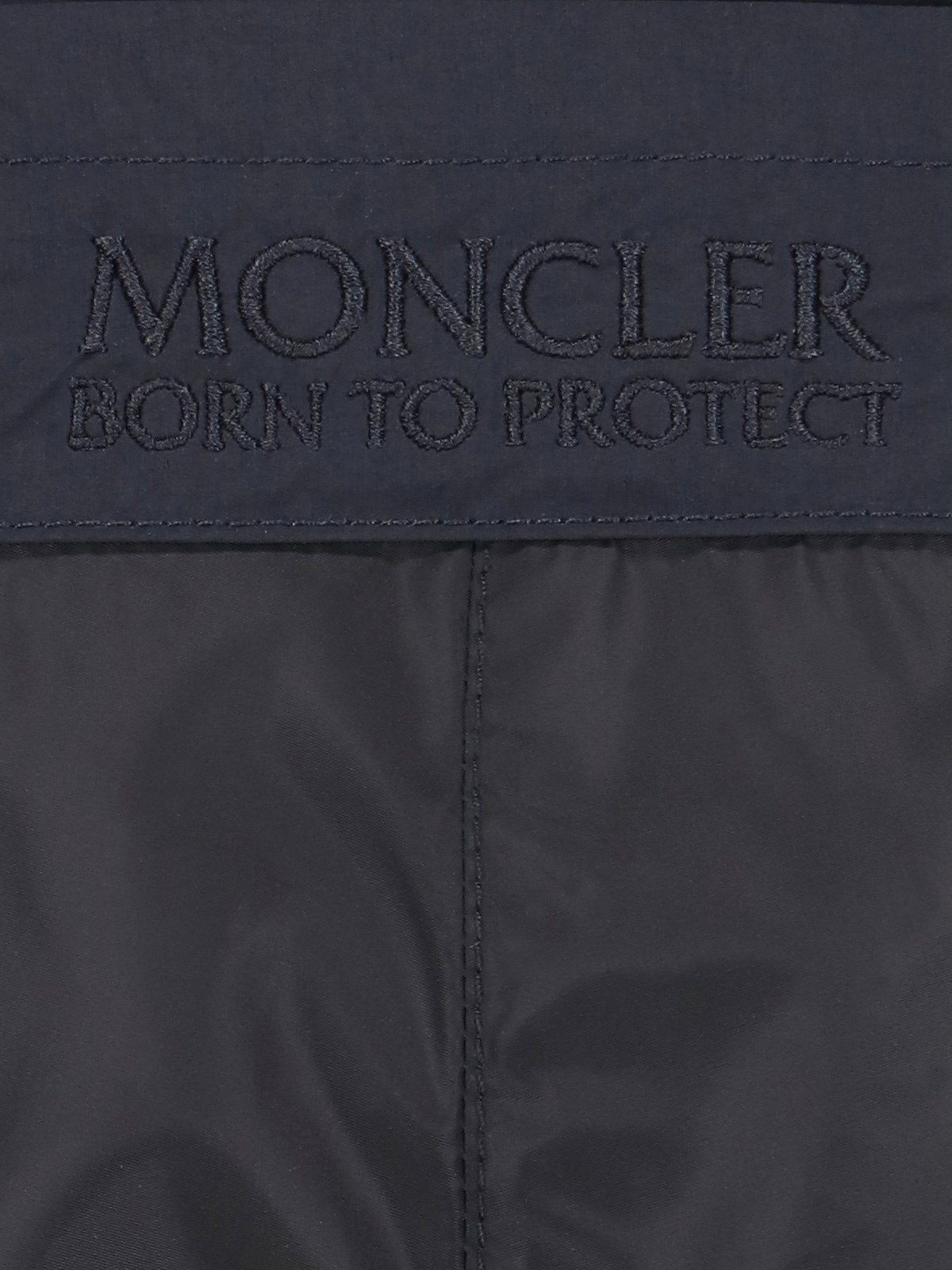 „Born to Protect“-Shorts