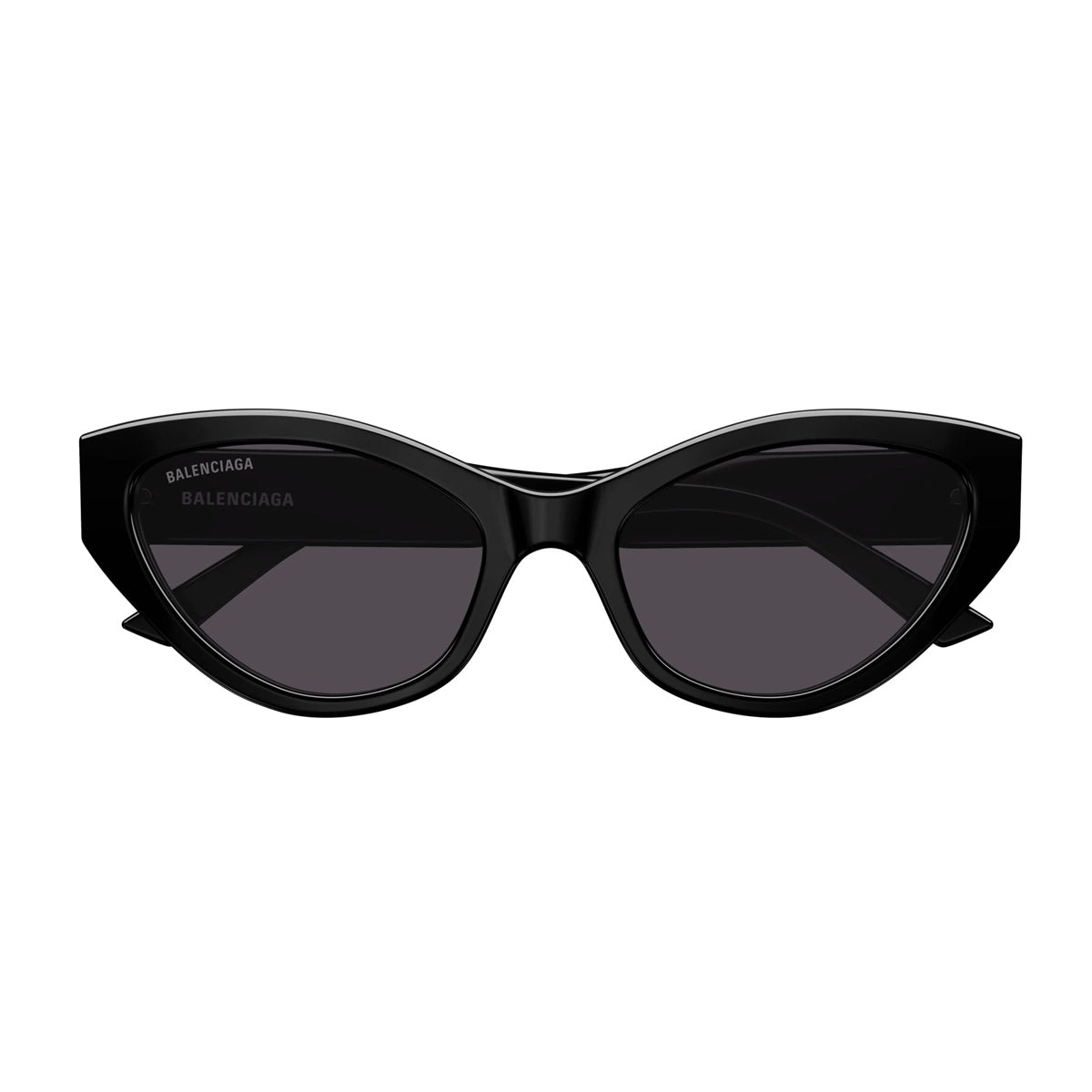 BB0306S 001-Occhiali da sole-Balenciaga-Balenciaga svela la sua ultima collezione di occhiali da sole ,contraddistinta da un'audace estetica contemporanea. Questa linea è un'autentica dichiarazione di stile ideale per chi cerca un accessorio moderno e sofisticato per arricchire il proprio outfit. In particolare , questo modello BB0306S presenta una nuova forma cat-eye a mandorla che fa parte di un nuovo concetto di montatura "Flat" che si contraddistingue per la sua realizzazione in alta definizione (HD),ca
